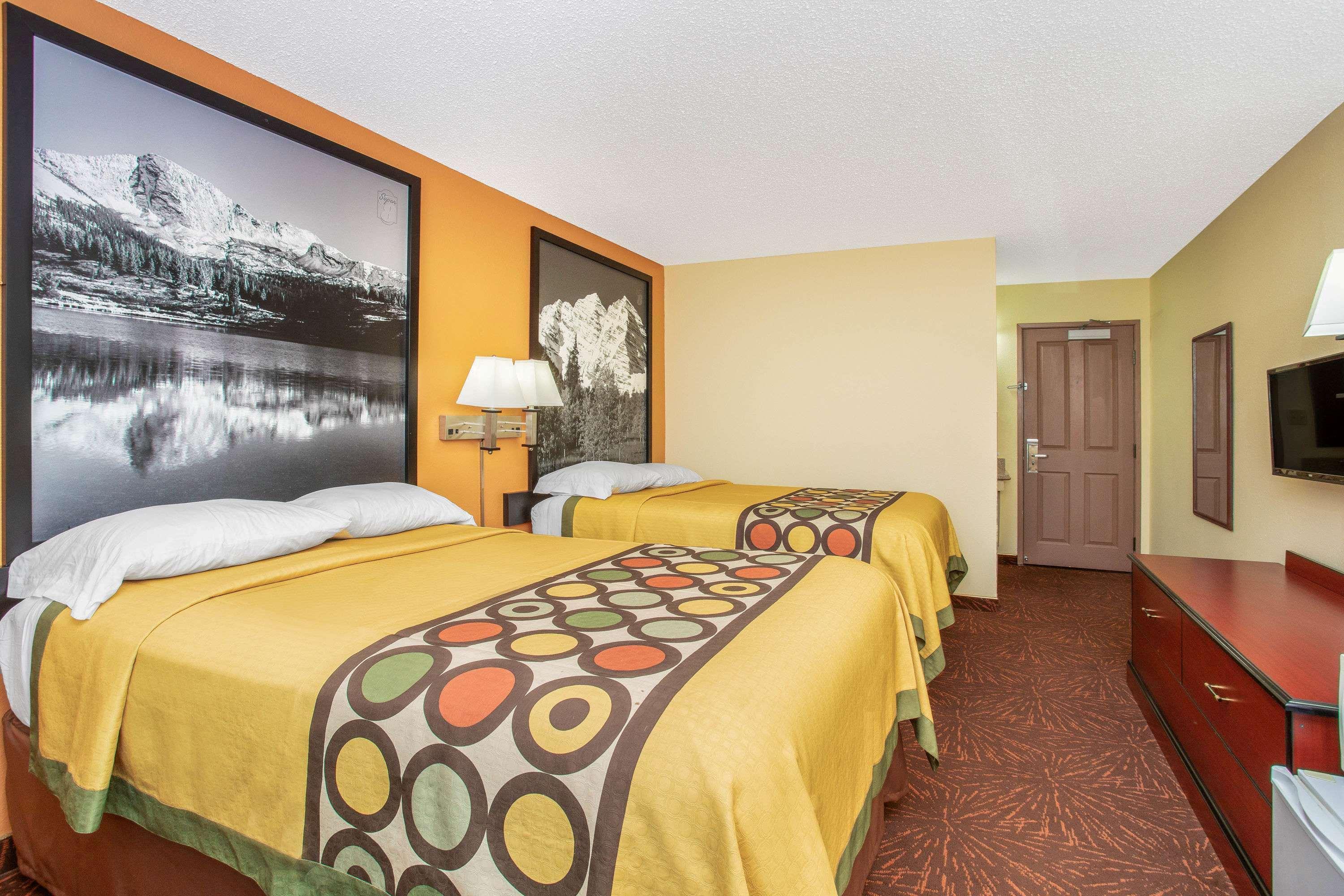 Oyo Hotel Castle Rock Co Downtown Esterno foto