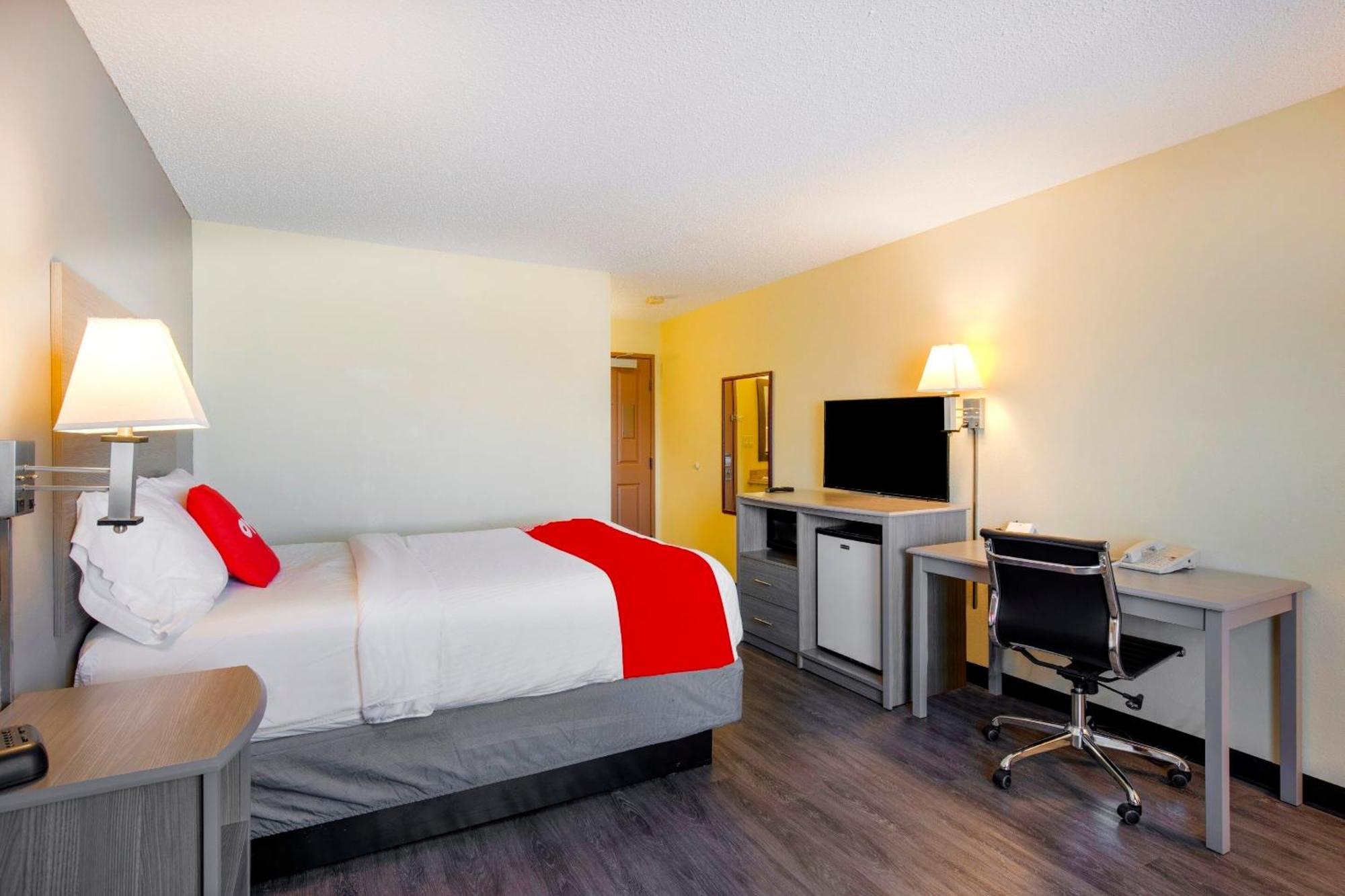 Oyo Hotel Castle Rock Co Downtown Esterno foto