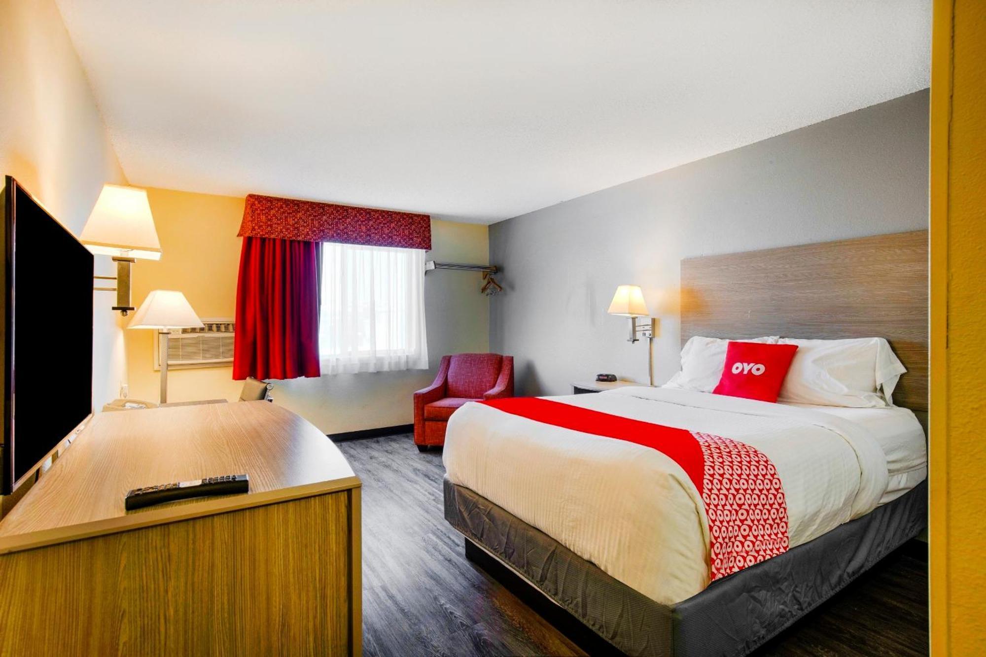 Oyo Hotel Castle Rock Co Downtown Esterno foto